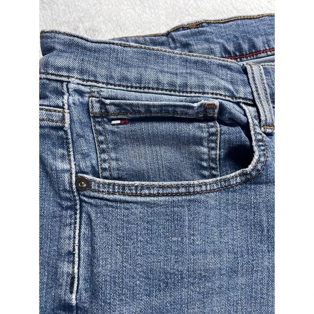 Tommy Hilfiger Denim Jeans Mens 38 Light Wash Straight Fit Stretch Classic Y2K